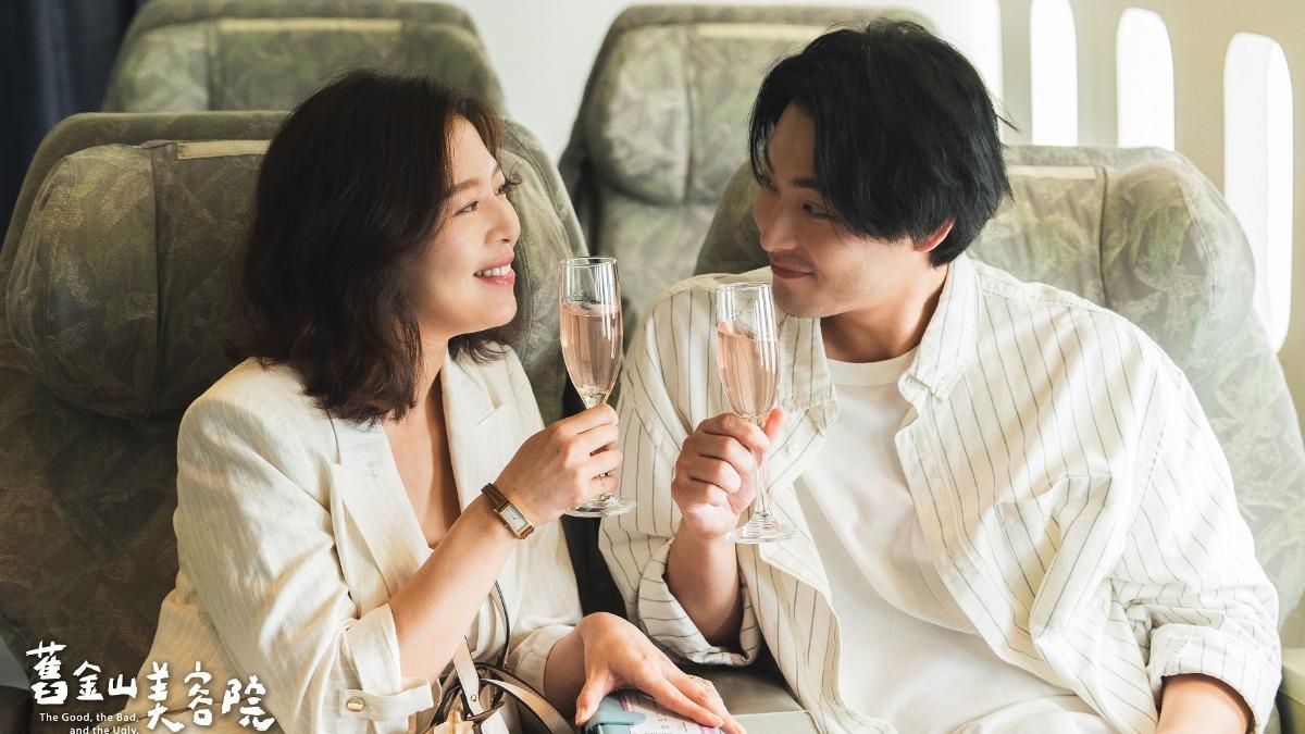 劉品言(左)與連晨翔 戲裡戲外都迎來人生新階段。(圖/TVBS提供)