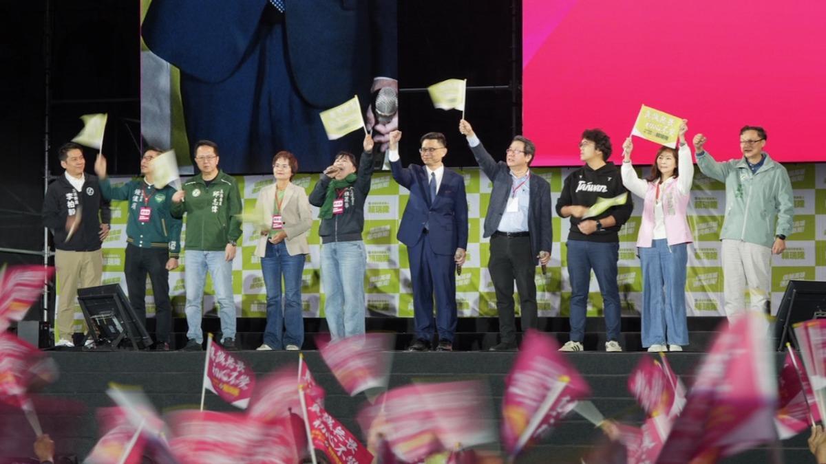 綠高雄初選倒數!賴瑞隆今造勢 9綠委、周春米現身力挺