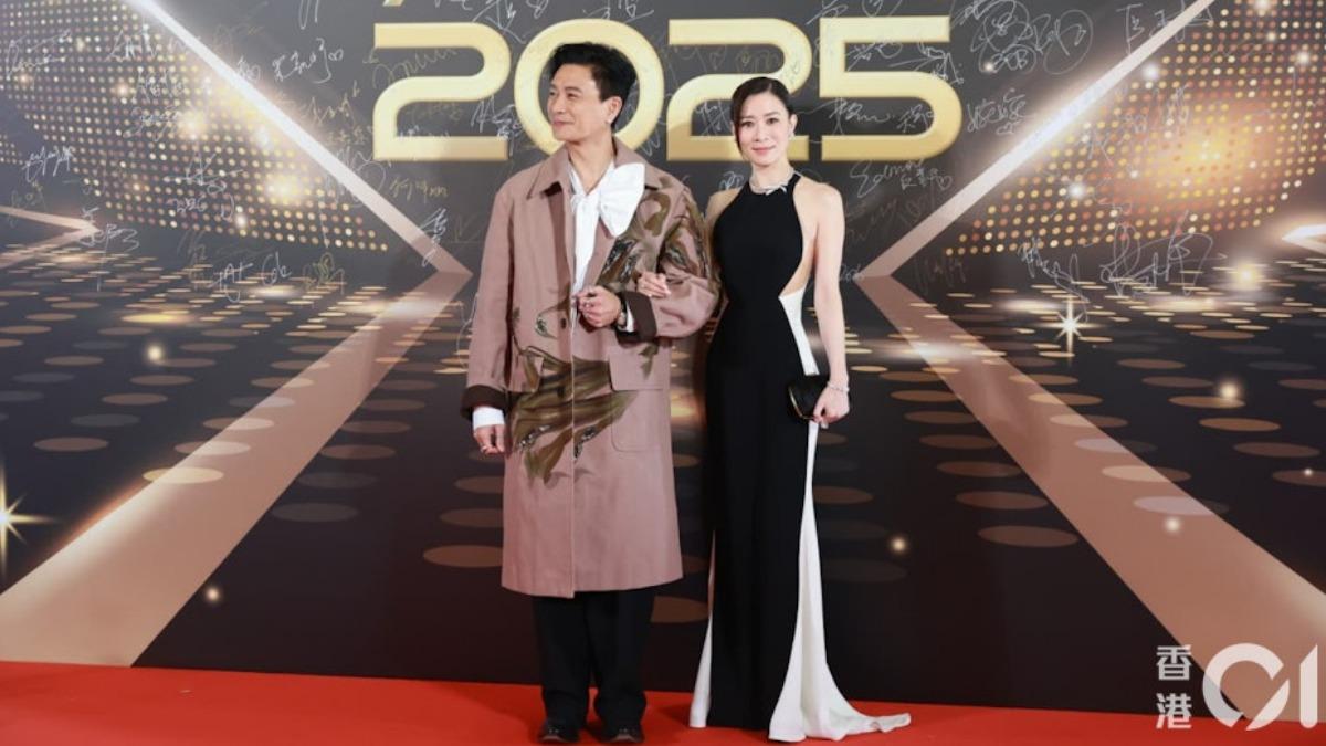 閃爆萬千星輝紅毯！佘詩曼、黃宗澤「壓軸亮相」互誇：你贏定了