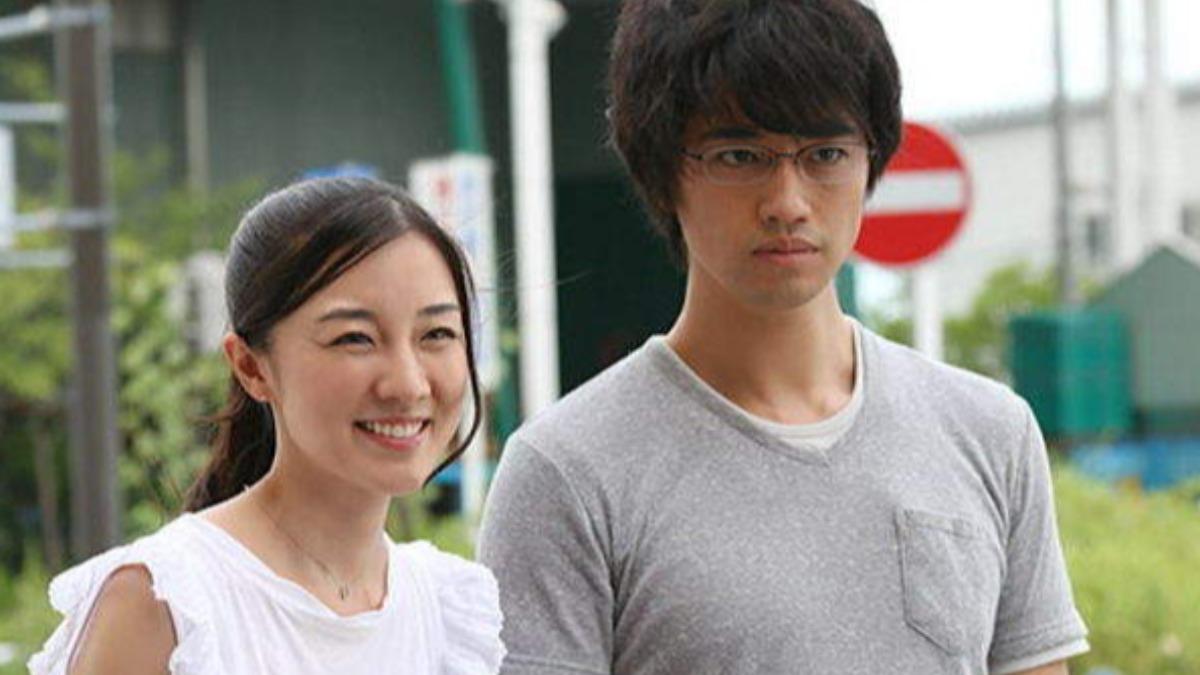 伊藤步曾在《午後人妻》中飾演齋藤工的老婆。（圖／翻攝自日網）