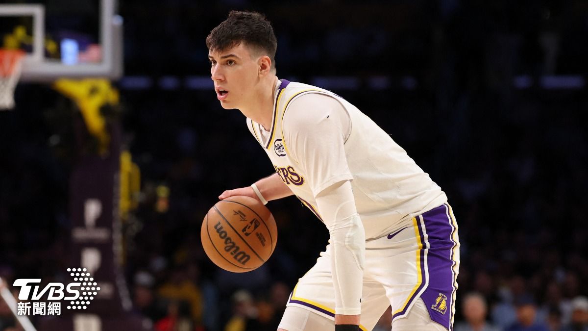 NBA／湖人季前引援成奇兵！24歲前鋒先發轟26分　詹皇也稱讚