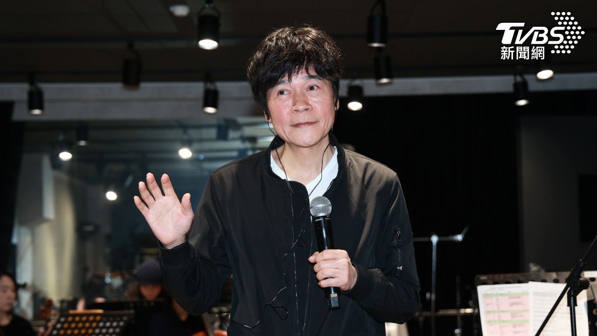 洪榮宏為了演唱會練團。(圖/趙世平攝)