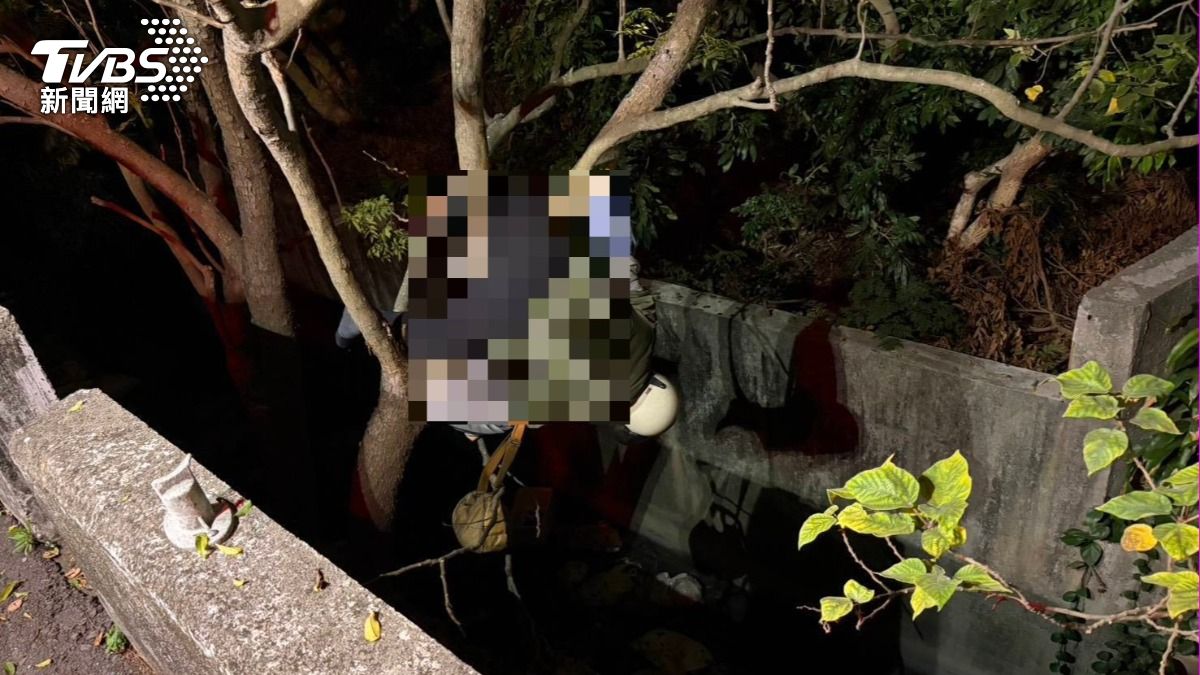 深夜奪命事故!彰化婦人自撞墜3米溝 離奇倒掛卡樹枝不治