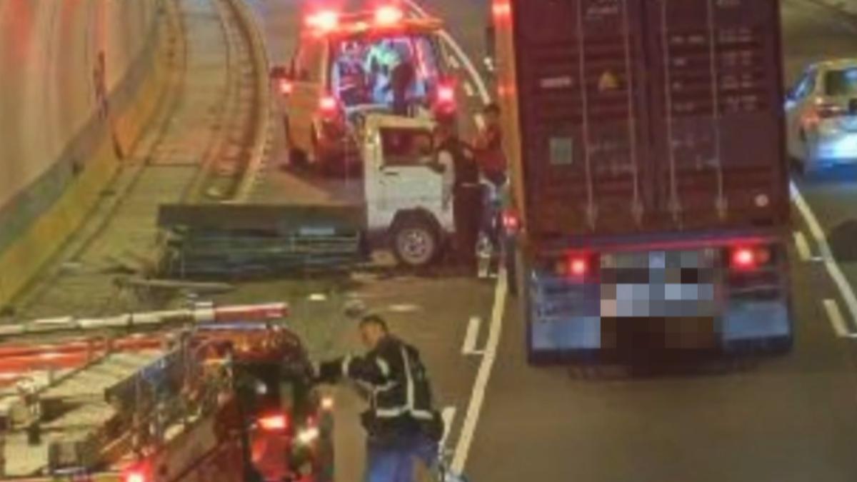 基隆隧道口今早發生一起車禍。（圖／翻攝自公路局即時路況）