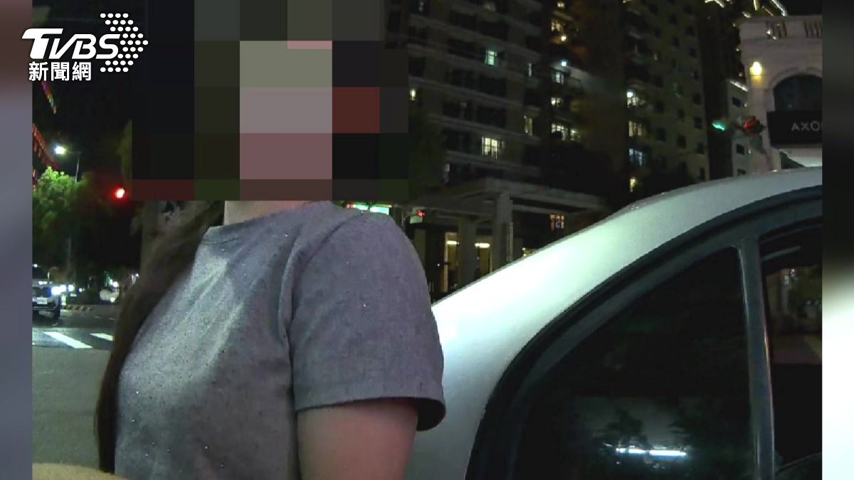 交友軟體約會 女通緝犯當場被逮。(圖/TVBS)