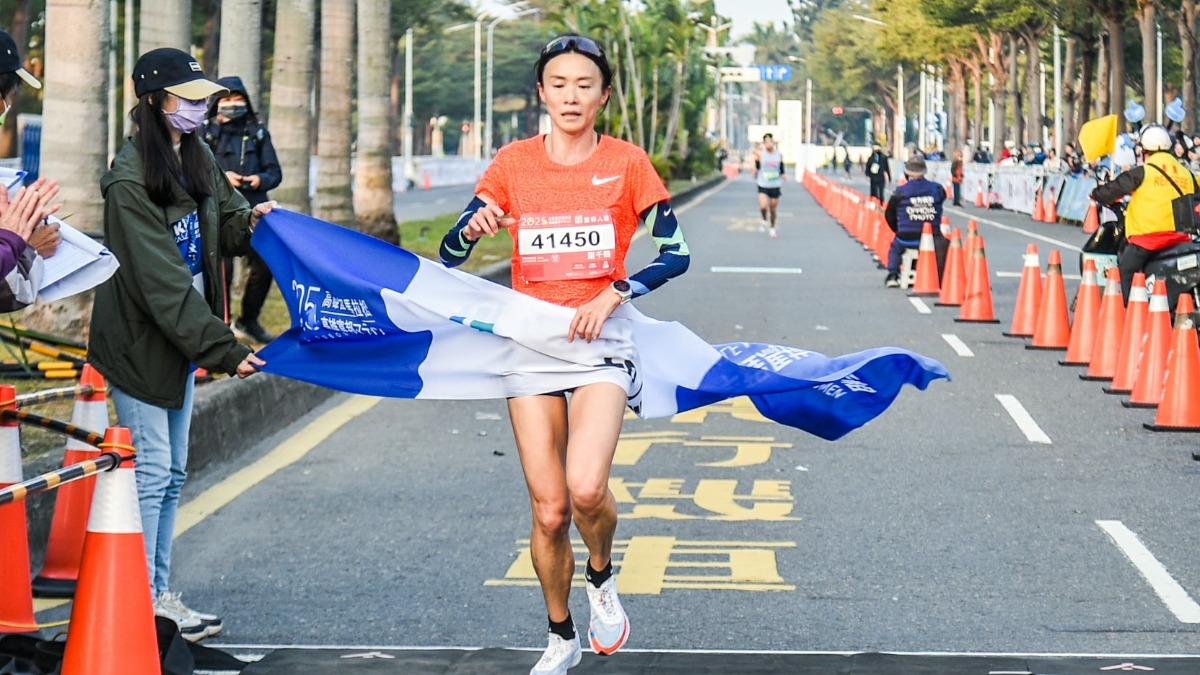 高雄富邦馬拉松11日開跑!謝千鶴再征半馬 周鴻宇奪冠呼聲高
