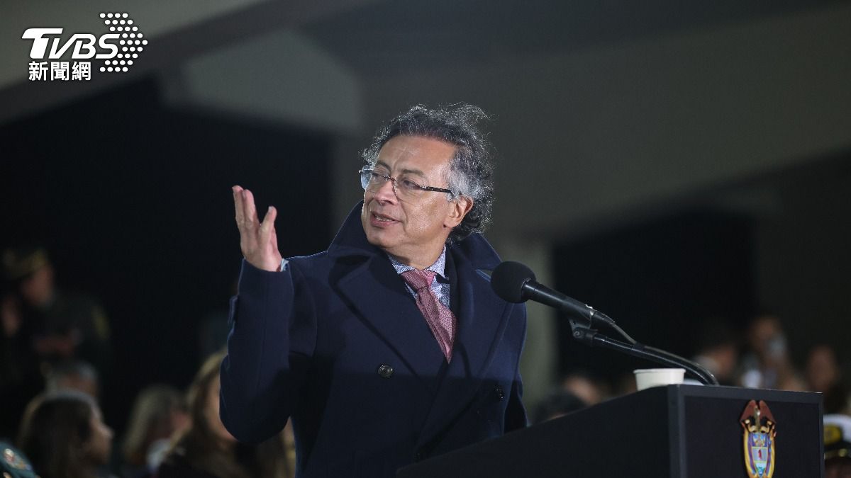 遭川普點名恐成下個目標後,哥倫比亞總統裴卓強硬表態會再次拿起武器。(圖/達志影像美聯社)