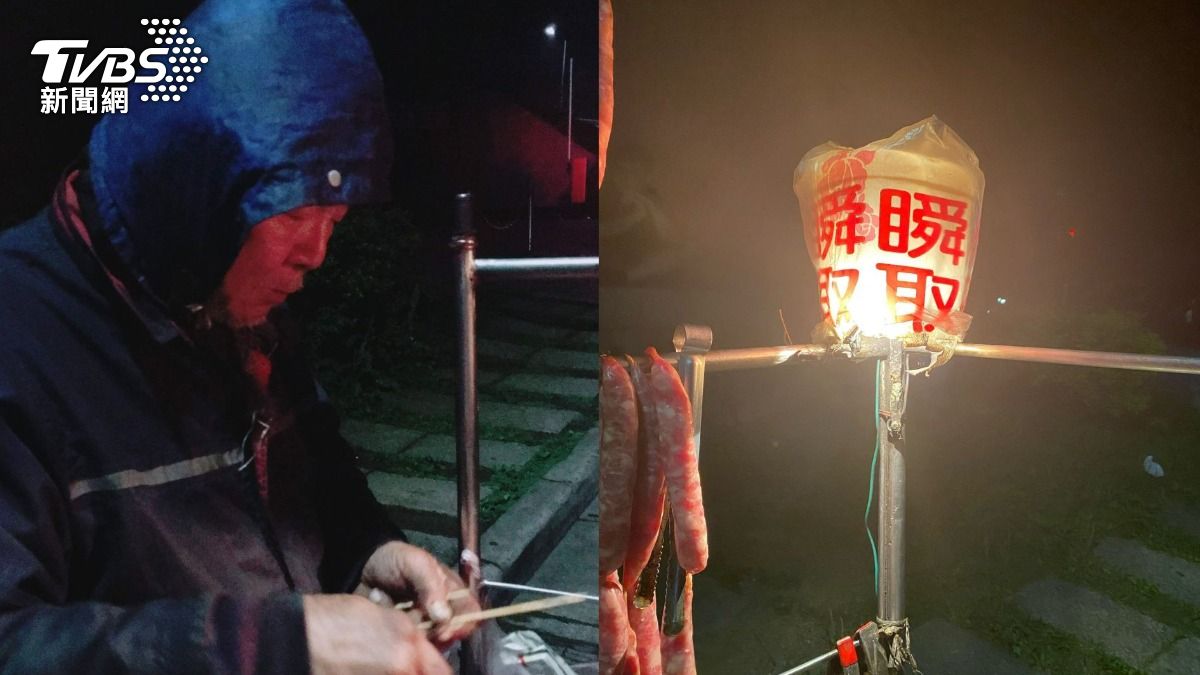 攤位上掛著的「瞬取小燈」,是香腸伯的特色。(圖/林育生授權提供)