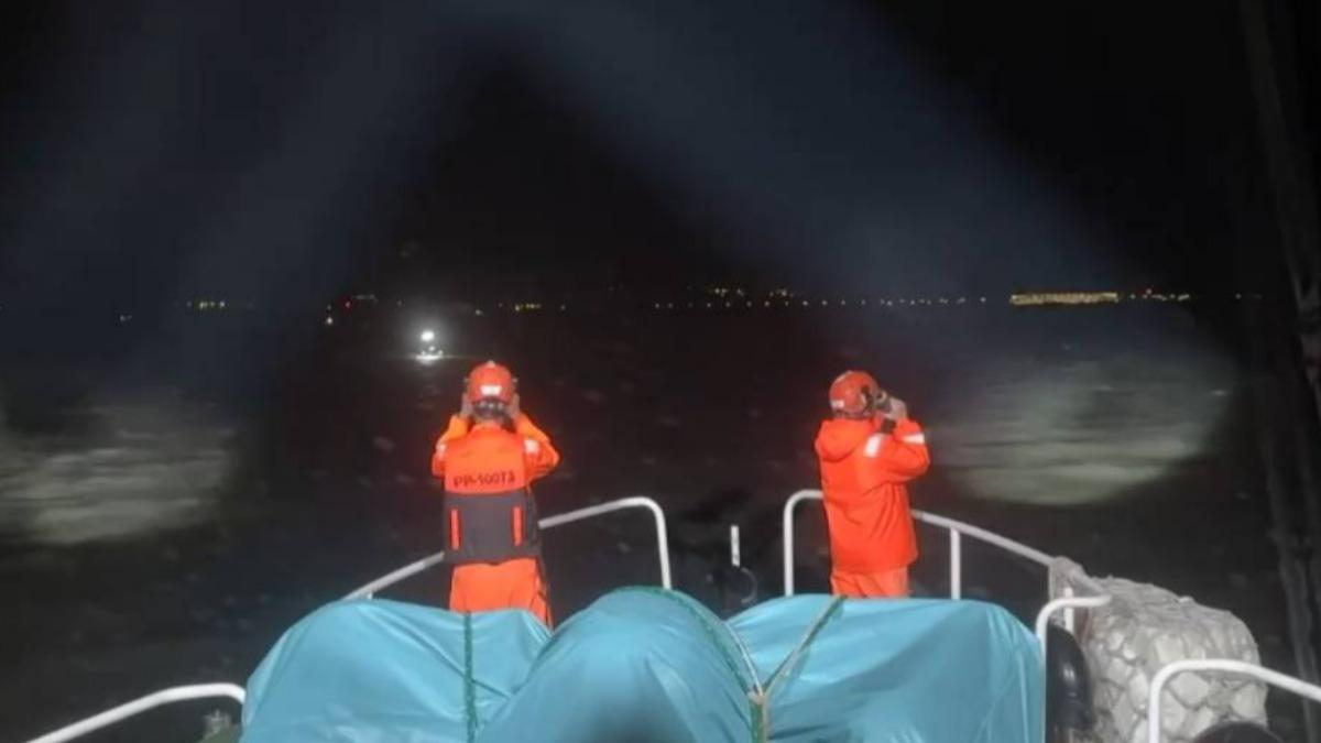海巡署派巡防艇3艘17員持續搜尋。(圖/海巡署金馬澎分署提供)