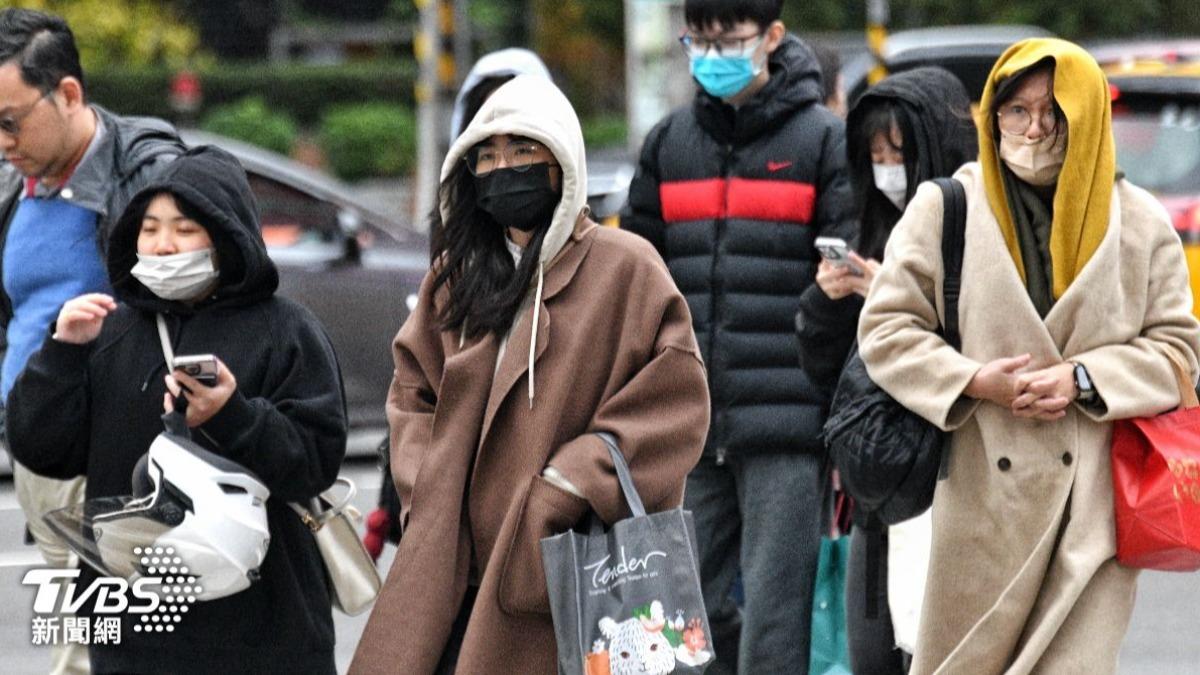 零下也不怕!冬季保暖衣正確穿搭順序看這 1關鍵決定體感溫度