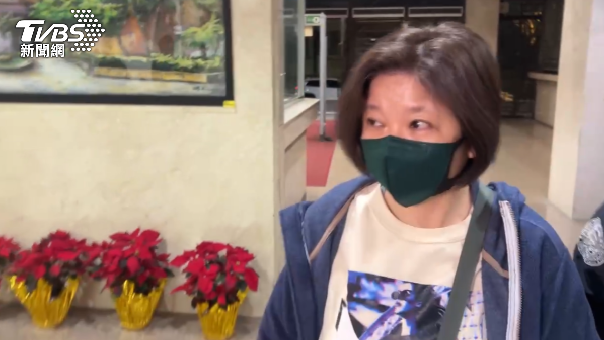 立德財務主管吳敏娟100萬交保、限境限海。(圖/TVBS)