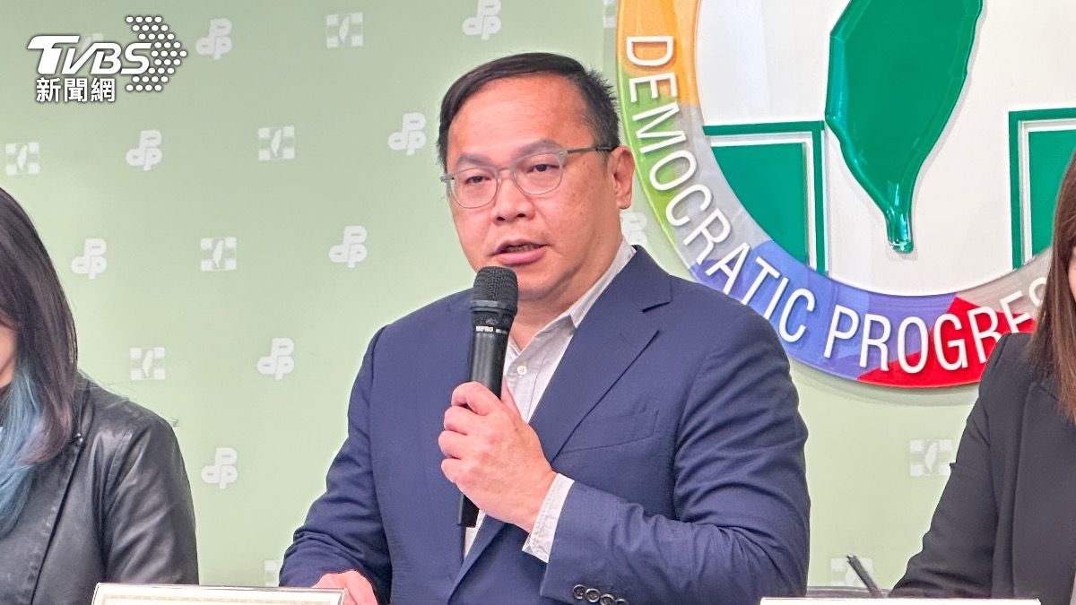 王義川要在野黨別欺負市民、業者。(圖/潘袁詩羽攝)
