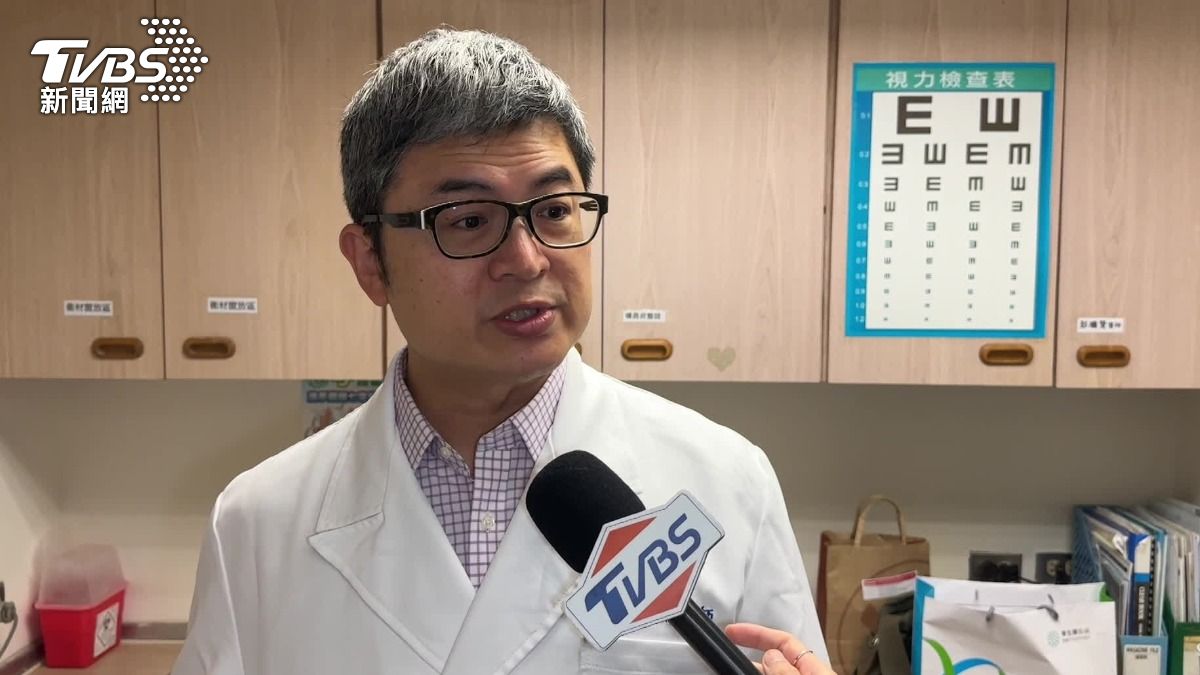 眼科醫師表示,造成大量睫毛脫落有很多原因,包含像是圓禿、自體免疫系統問題或者是眼瞼炎、蟎蟲寄生毛囊。(圖/TVBS)