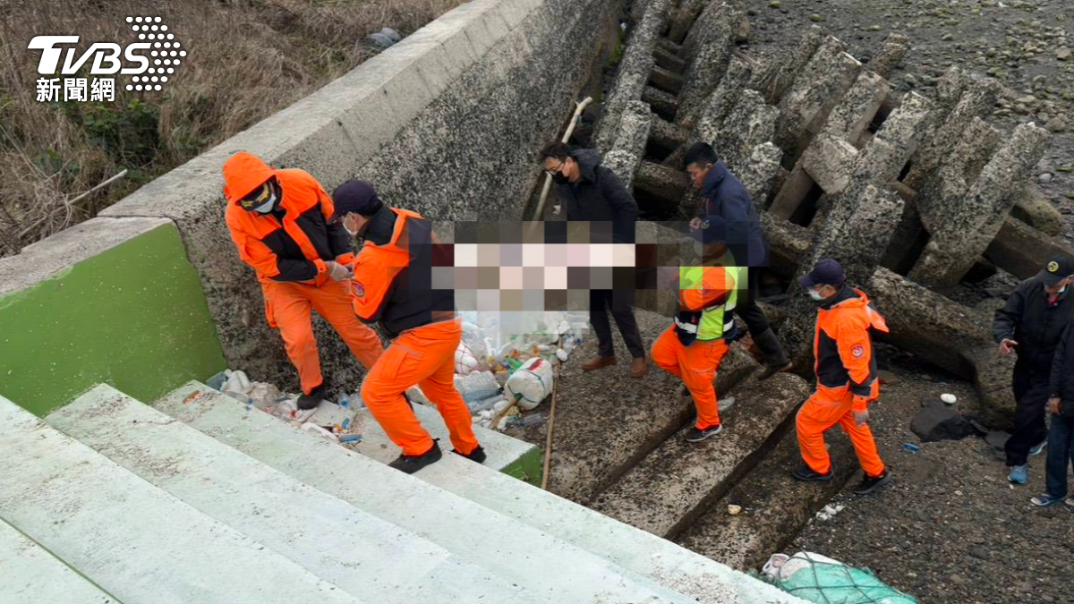 男子明顯死亡多時,經相驗疑似為心梗死亡。(圖/TVBS)