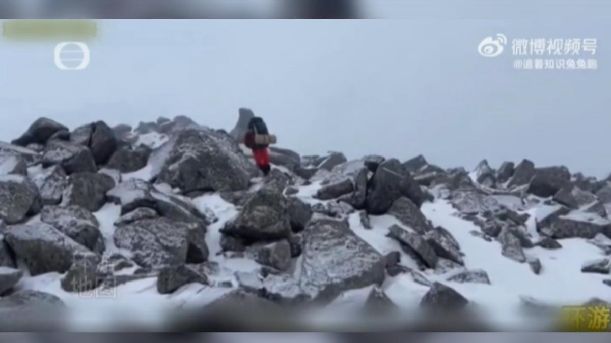 大陸登山客違法闖入被稱為「死亡路線」的秦嶺鰲太線，釀成重大山難。（圖／大陸央視）