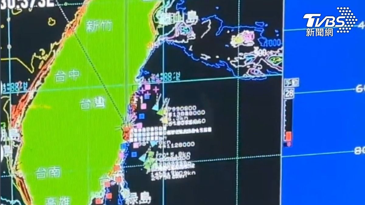 編號6700的F-16墜海搜救難，專家研判落海點位於黑潮主流帶。（圖／TVBS）