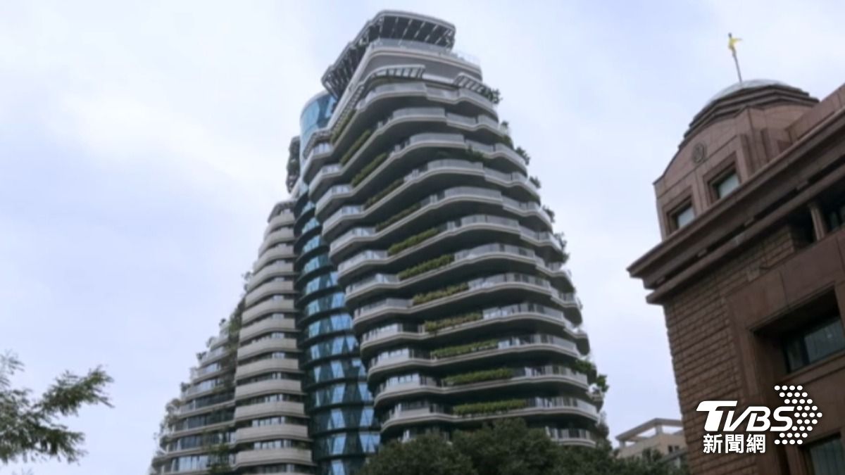 台北市信義區豪宅陶朱隱園,每坪單價高達364萬,創台灣豪宅單價新高。(圖/TVBS)