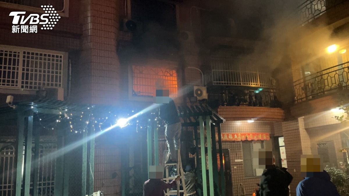 快訊/屏東大樓鐵窗鎖死噴火光 女住戶困火場ICU搶救中