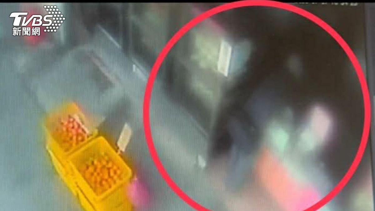 竹東2店家連遭竊!賊先裝客人探路,警2小時內火速逮人。(圖/TVBS)