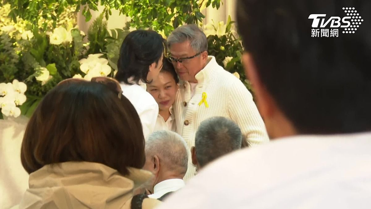 王偉忠到場追憶林光凝。(圖/TVBS)