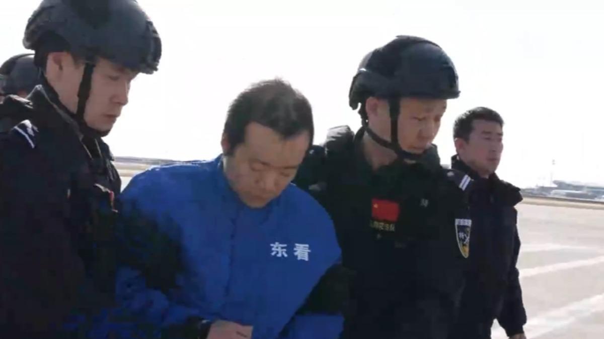 太子集團首腦陳志被押解回大陸並撤銷柬埔寨籍。(圖／翻攝央視)