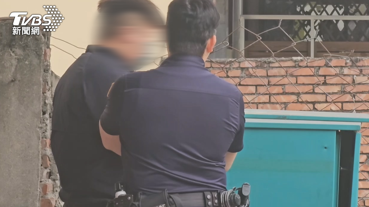 19歲嫌犯隔天中午到派出所製作筆錄,依殺人未遂移送偵辦。(圖/TVBS)