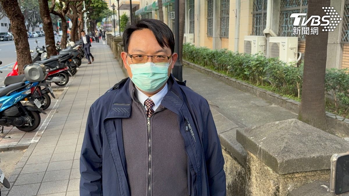 與綠營大老吳乃仁共餐!檢察官涉違失 獲判罰俸2個月確定