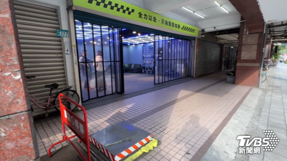 汽車達人Andy老爹鍍膜店開半年頂讓。(圖/TVBS)