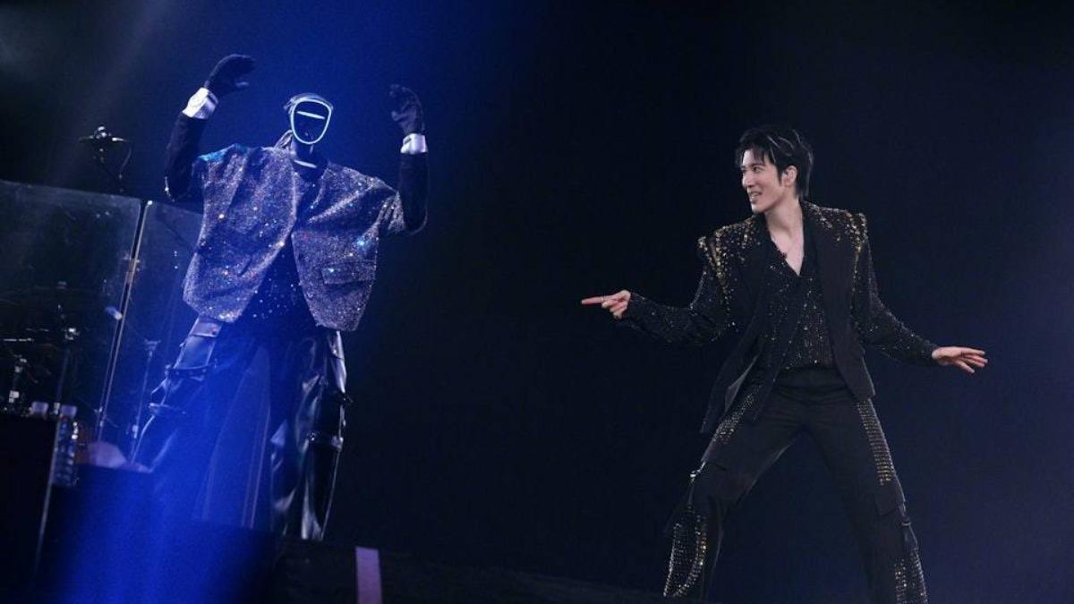 王力宏巡演驚魂！唱一半「趴倒在地」久未起身　粉絲全嚇壞