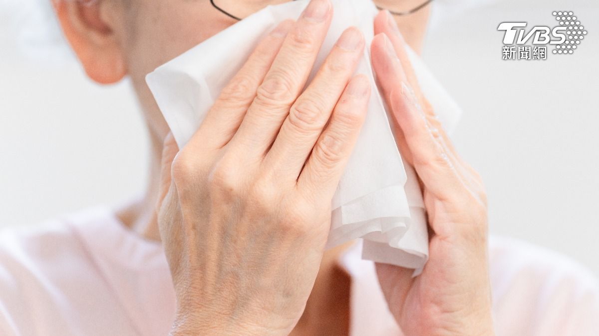 沒特效藥、疫苗!中國「鼻病毒」確診率暴增 4症狀要注意