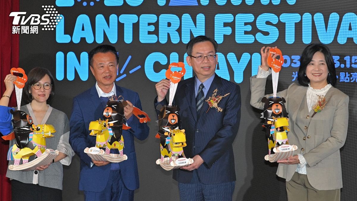 台灣燈會小提燈馬聯名台灣「喔熊」。(圖/胡瑞麒攝)