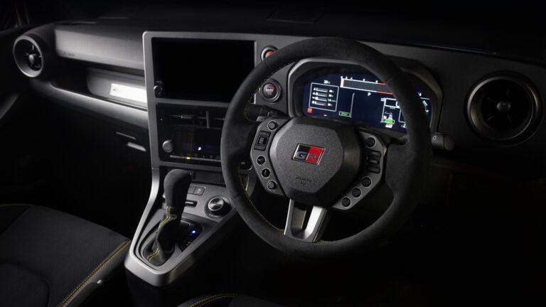 GR Yaris Morizo RR採用設計靈感來自於GR Yaris Rally2賽車的多功能方向盤。(圖/翻攝自Toyota官網)
