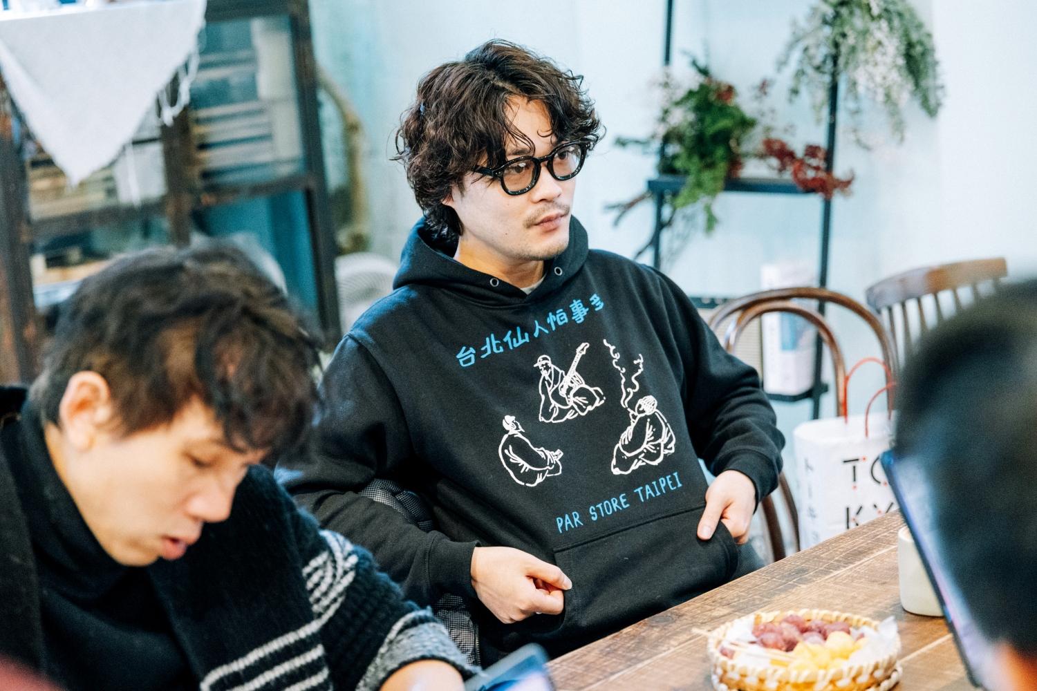 鈴木龍也聊到自己曾在新宿歌舞伎町酒吧工作的經歷。(圖/佳映娛樂提供)