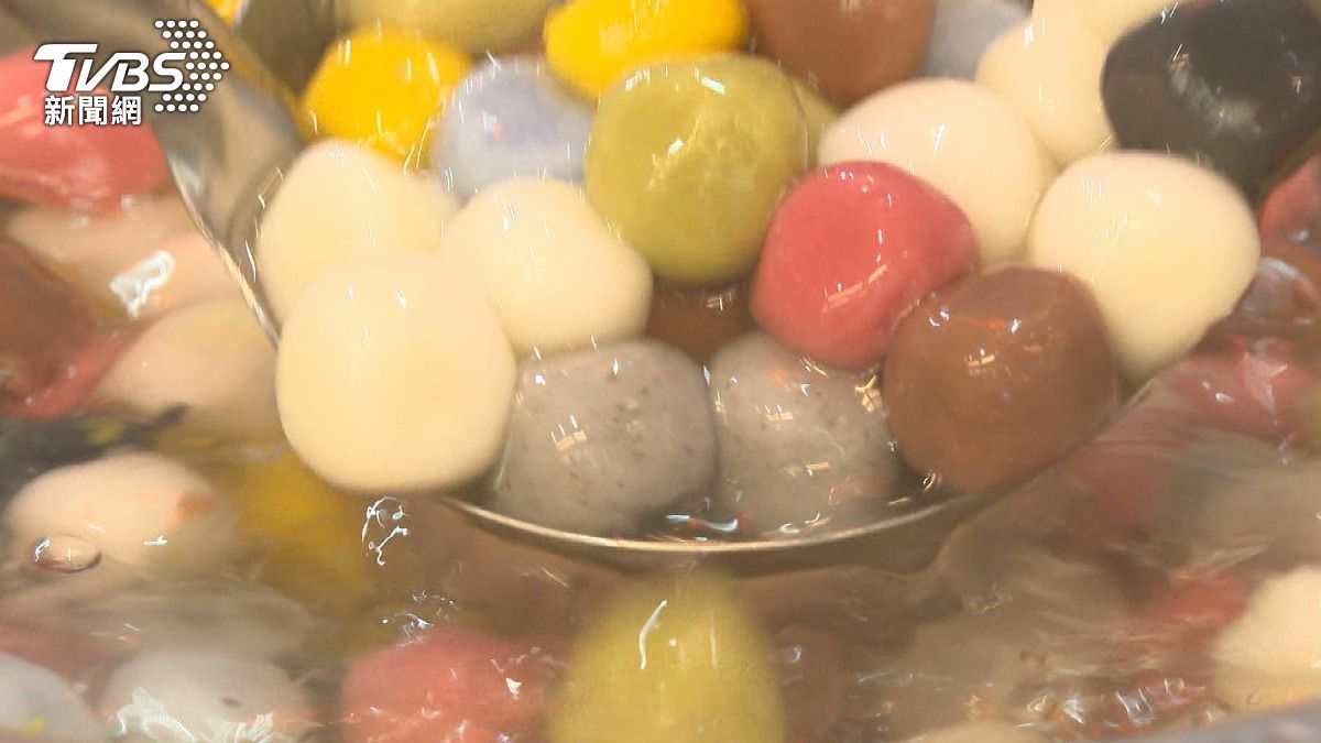 冬天偏愛吃高熱量.澱粉食物 專家:營養素攝取 恐降低! (圖/TVBS)