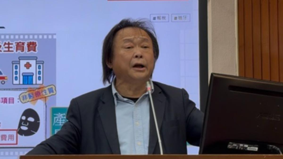 綠營最強戰神!春聯爆瘋搶 媒體人斷言:「他」將成2026母雞