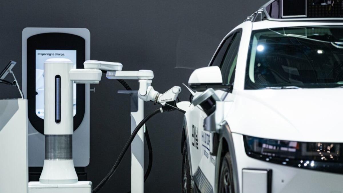 Hyundai於CES 2026展示多款結合AI技術的實體機器人。（圖／Hyundai）