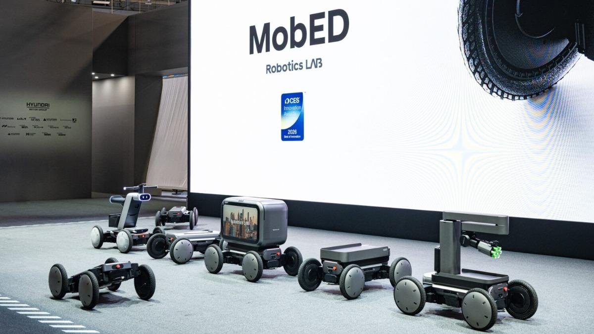 Hyundai Motor Group正式發表行動機器人平台MobED,具備四個獨立驅動輪與姿態控制機構。(圖/Hyundai提供)