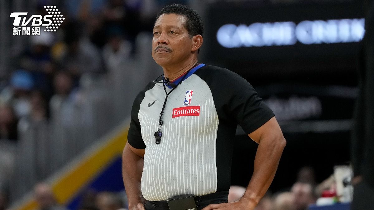 NBA/吹到一半突重傷!「美聲裁判」右腿筋拉傷 將無限期缺陣