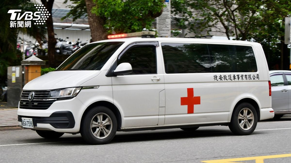 北市印尼移工為吃晚餐　整隻右手捲入絞肉機「血肉模糊」送醫
