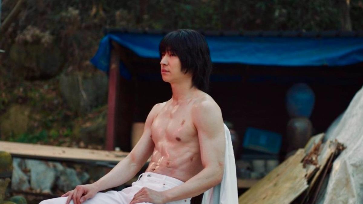 《模範計程車3》完結篇破紀錄! 李帝勳曬「驚人胸肌」色誘反派留伏筆