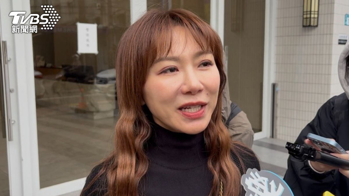 佩甄說一定要來送曹西平。(圖/謝毅攝)