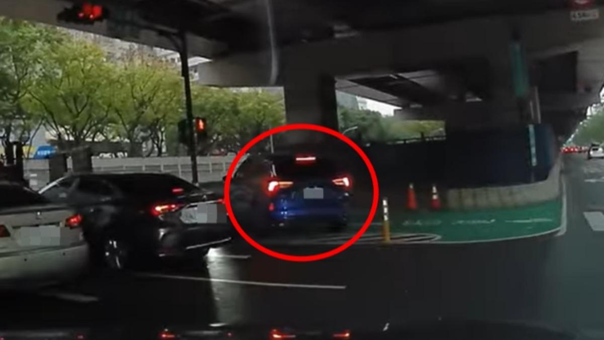 有片/撞人還跑!內湖男開車暴衝擊落騎士 違規衝上人行道肇逃