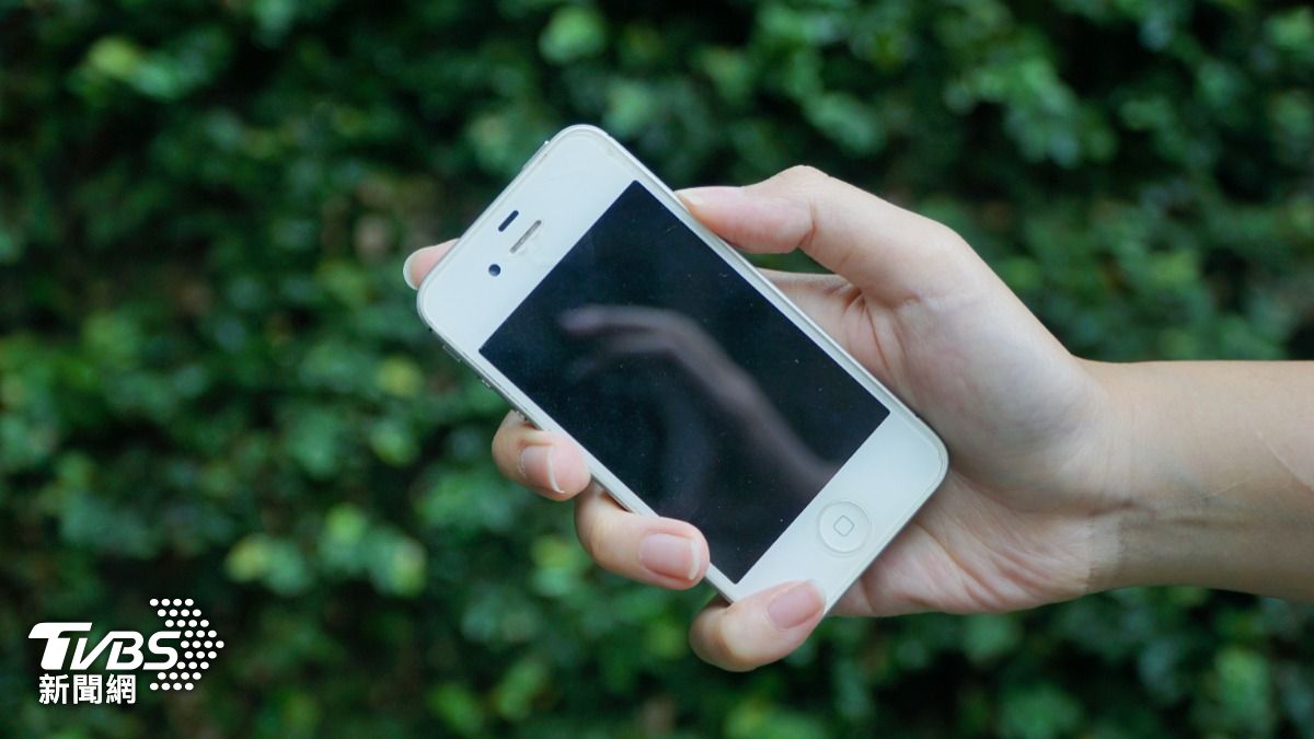 iPhone 4突爆紅！年輕人瘋買「二手價狂飆」　專家揭3原因