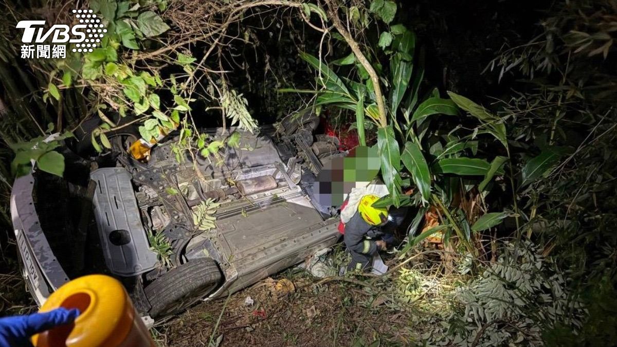 苗栗情侶撕破臉!女懷疑狗被毒死放火燒工寮 遭撞飛墜谷