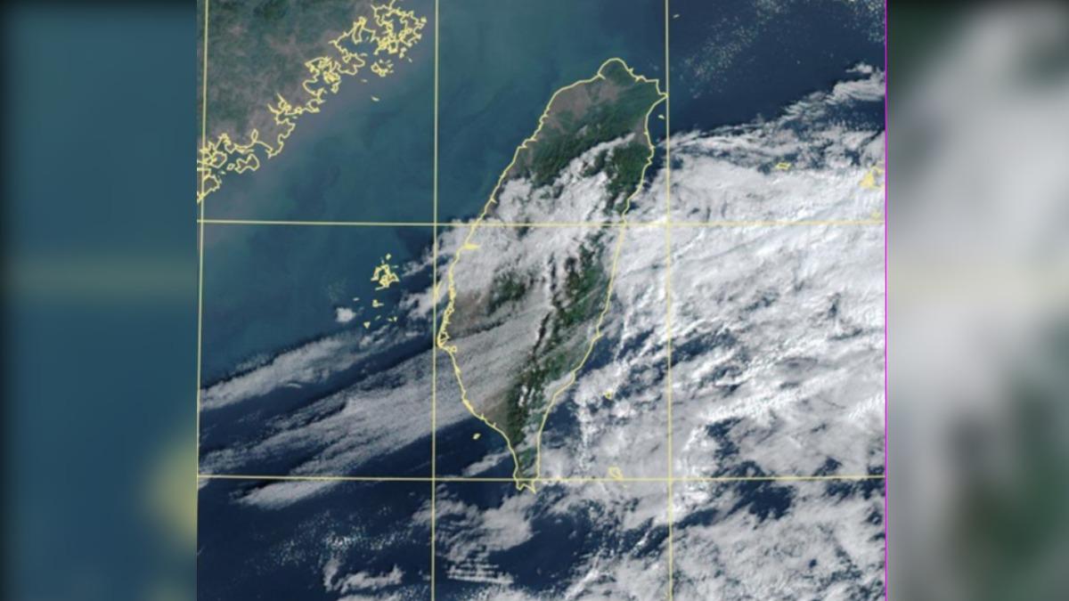 天氣/衛星雲圖「密雲少了」氣溫回升 鄭明典:夜晚還是很涼