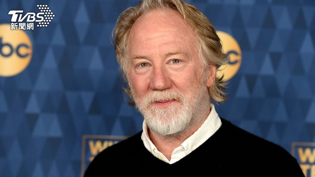 68歲艾美獎男星爆性侵男童近2年! 本人赴警局自首喊冤