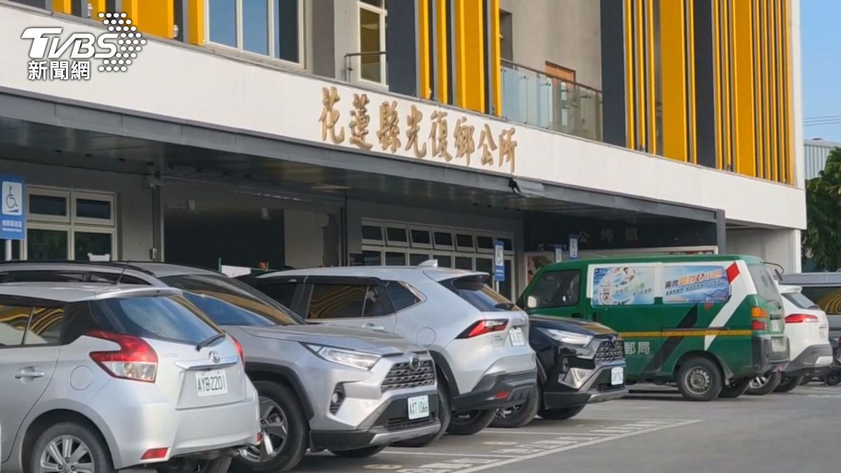 光復鄉公所昨天遭搜索。（圖／TVBS）