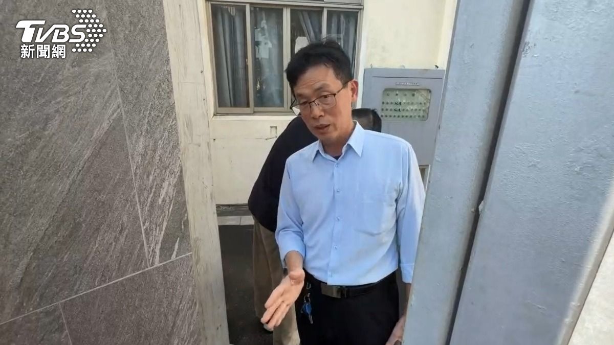 台電高雄區營業處經理黃明陽說明當時狀況。（圖／TVBS）
