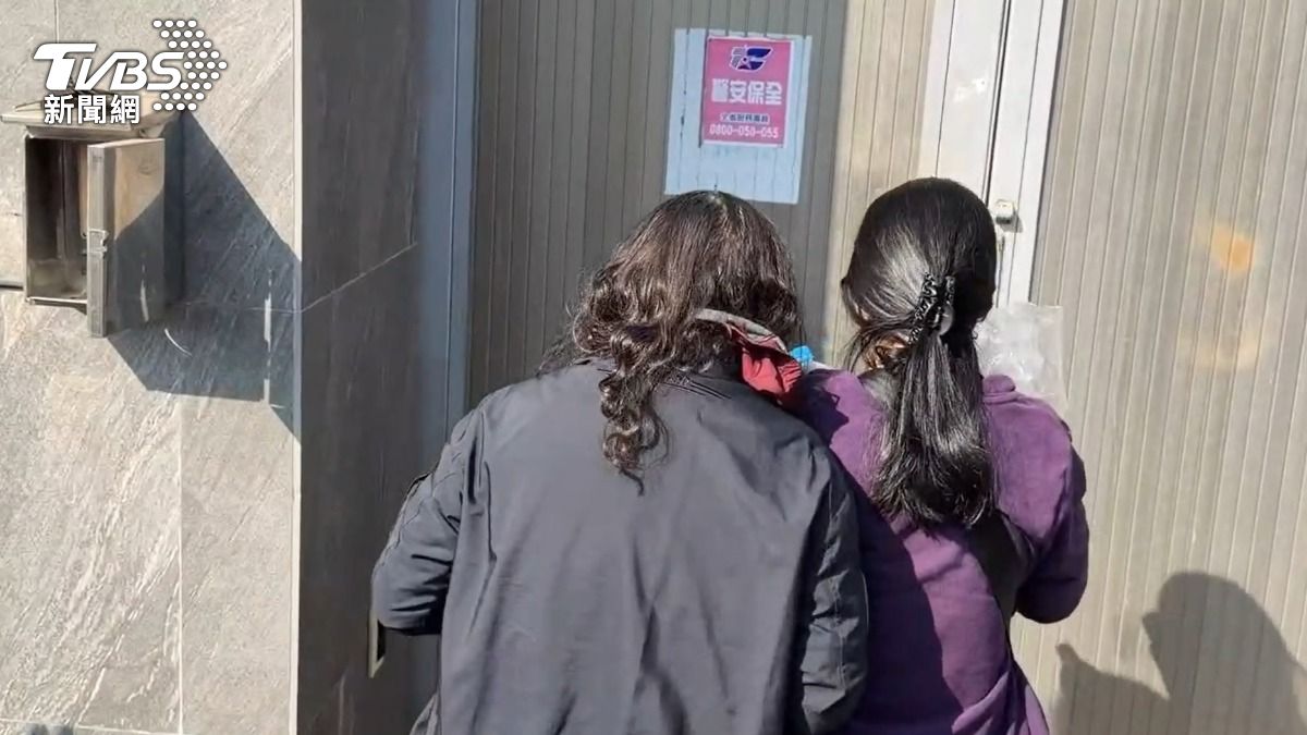 家屬到場了解狀況。（圖／TVBS）