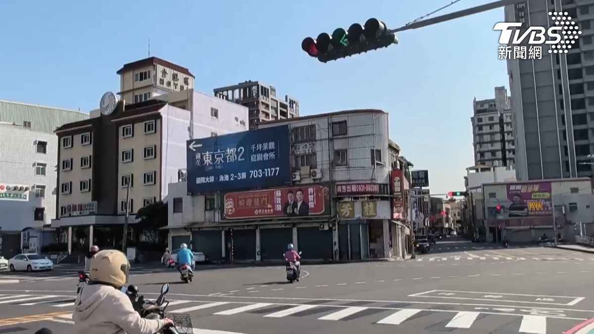 對於警方大動作取締，不少騎士認為這根本是罰單陷阱。（圖／TVBS）